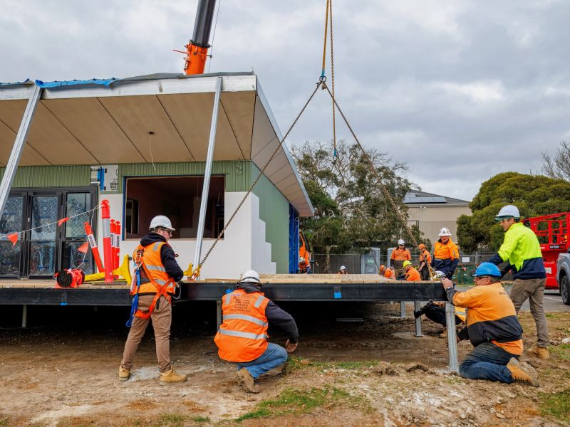 Delivery of Brandon Park Reserve pavilion modules
